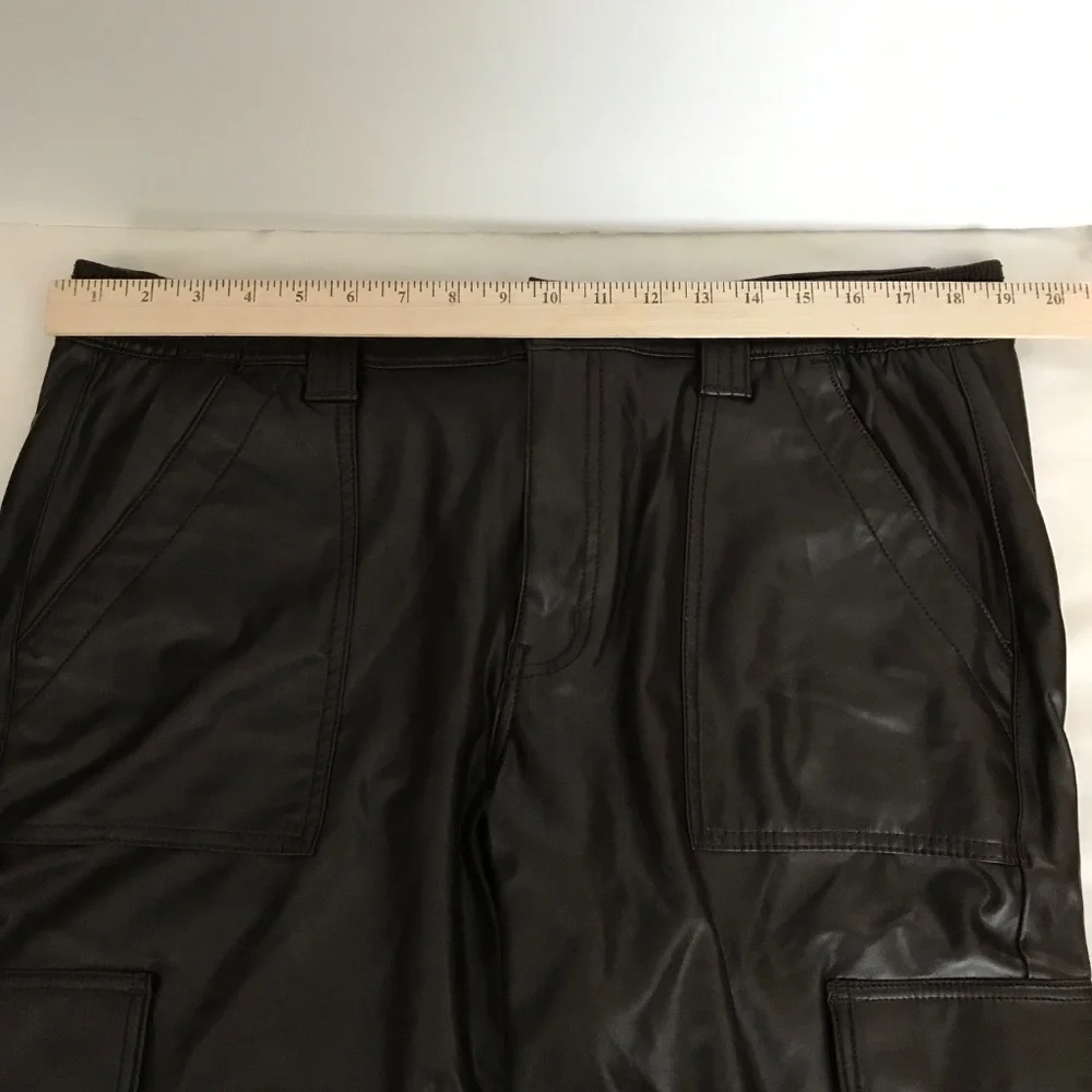 AMERICAN EAGLE Vegan Leather Stretch Cargo Pants Brown Women’s Plus Size 18